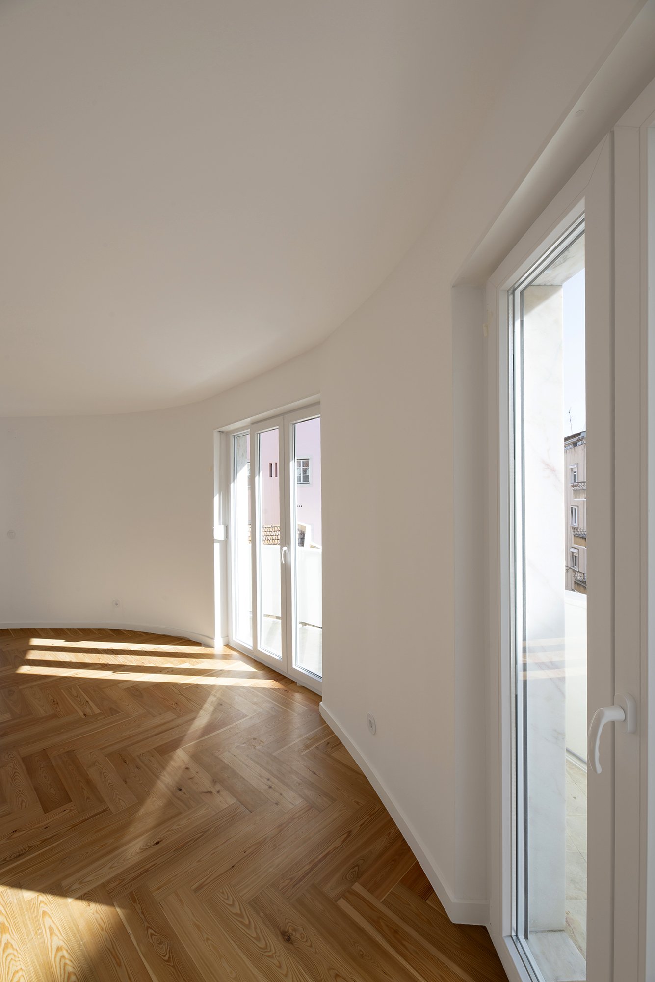 https://www.apparquitectos.com/wp-content/uploads/2022/10/app_maestro-antonio-taborda-1_08.jpg